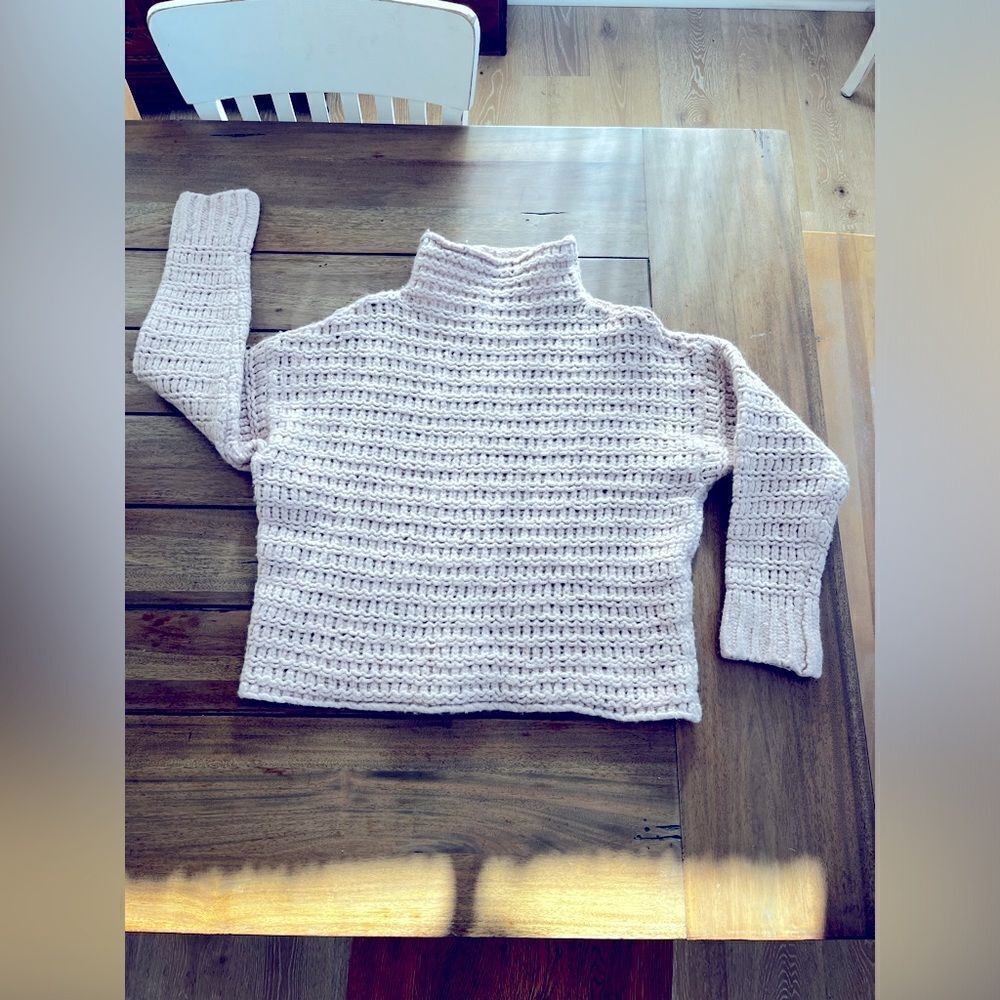 FREE PEOPLE RORY WOOL Cozy Pale Pink Sweater!